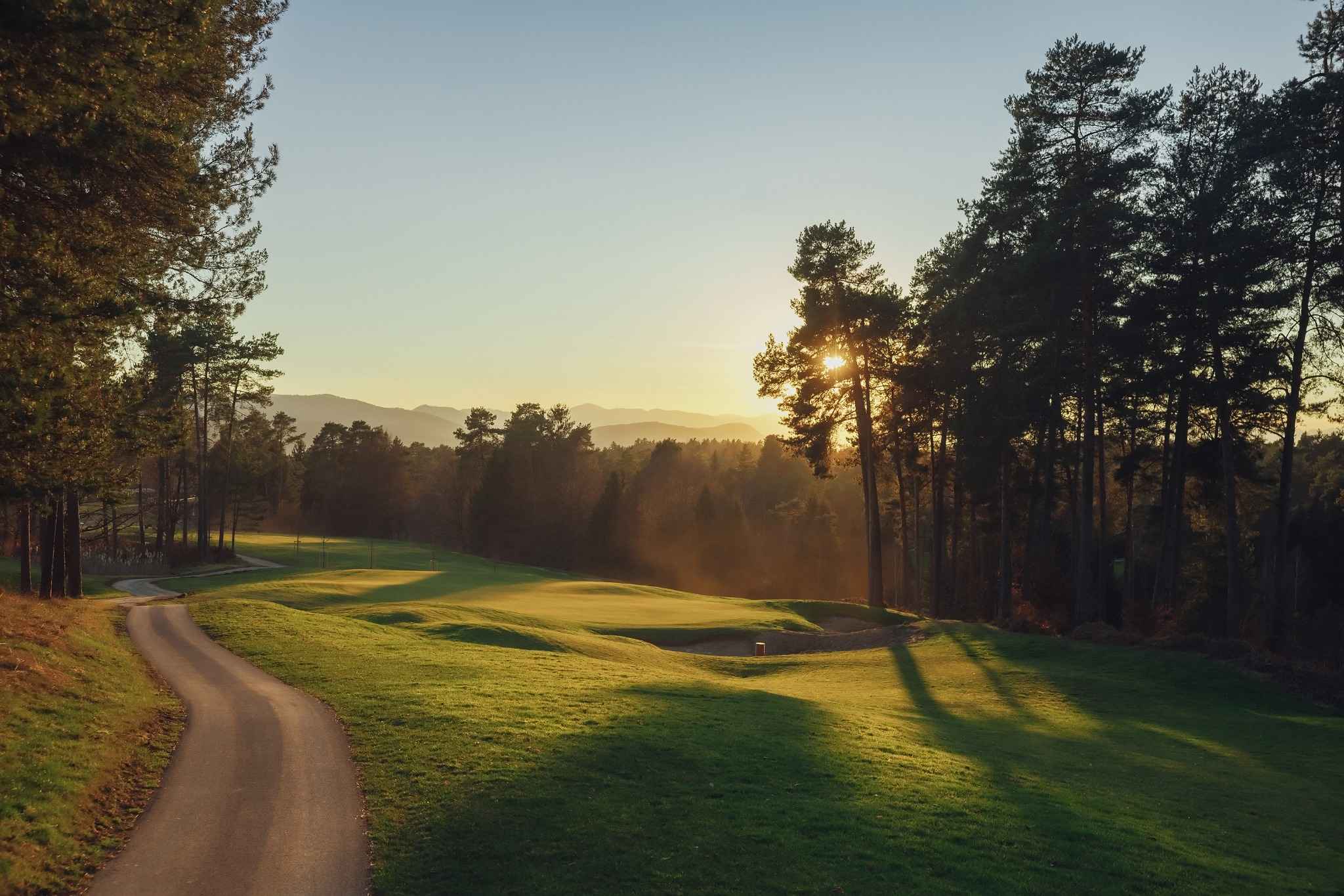 golf_zahod.jpg