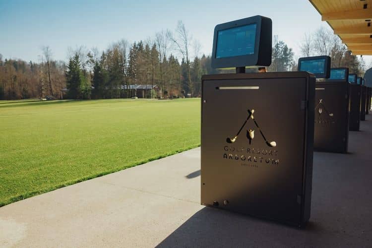 AVTOMATIZIRAN SISTEM ZA DOSTAVO ŽOGIC